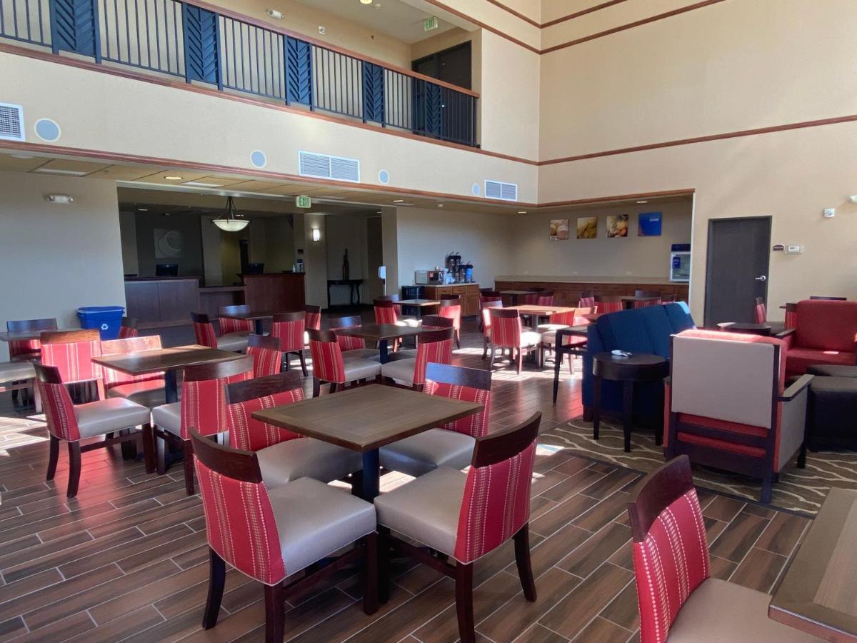 Comfort Inn & Suites Goodland Dış mekan fotoğraf